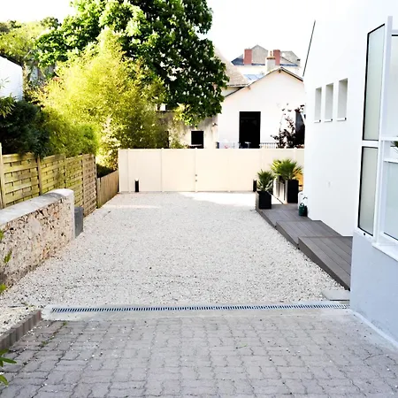 Le Du Brittany Daire *